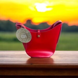 NWT Elizabeth Arden Tote